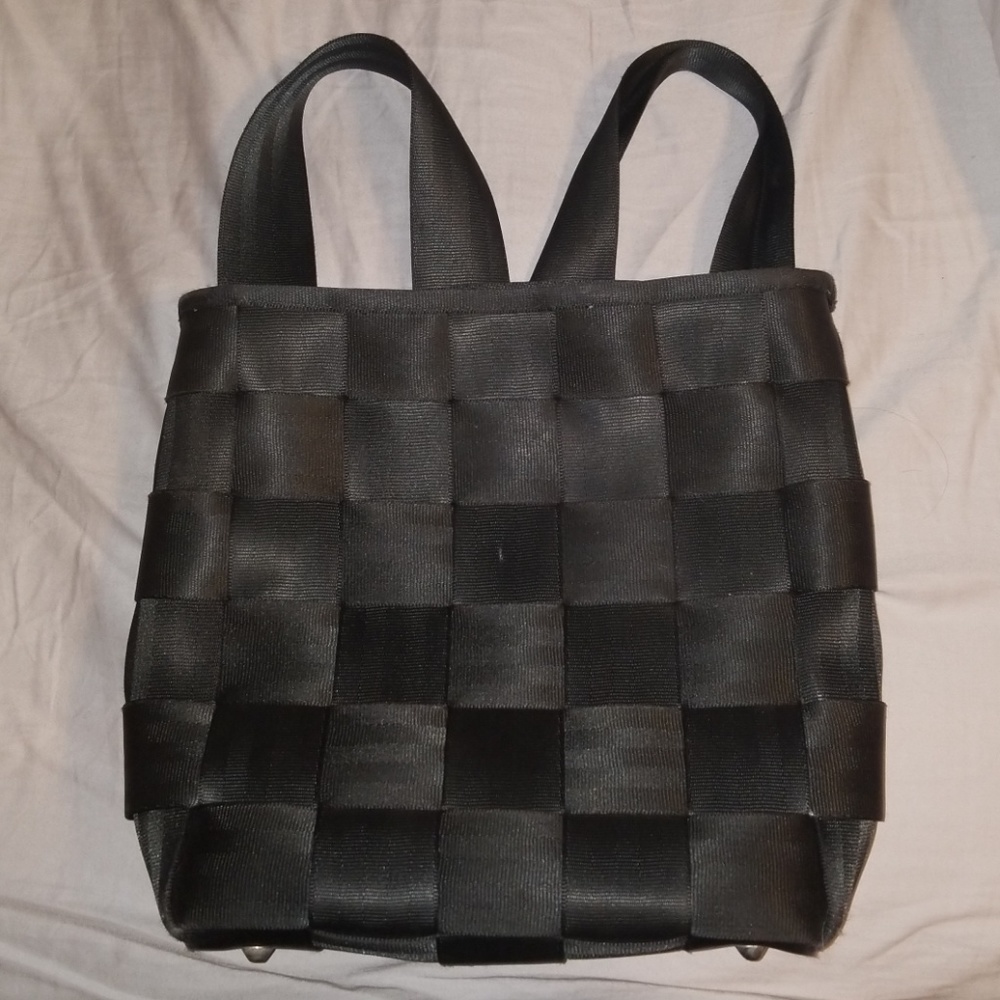 Harvey's seatbelt backpack